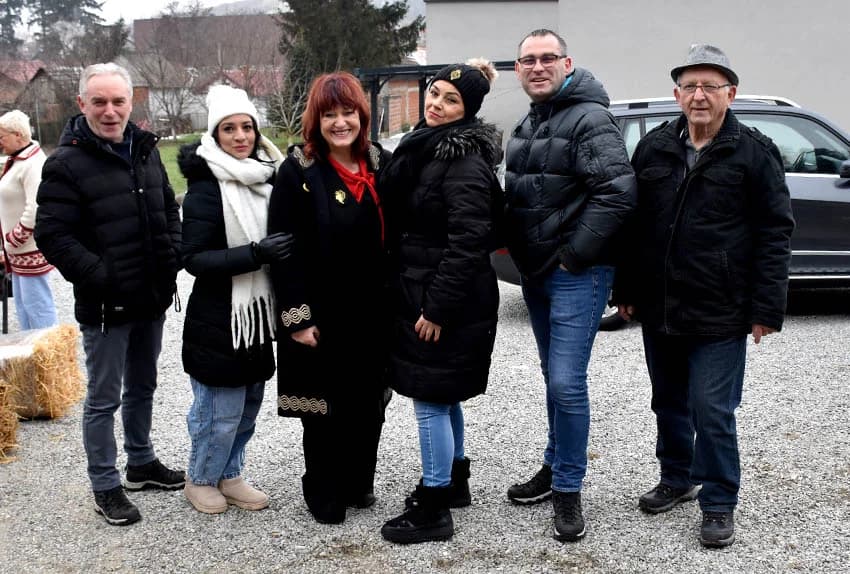 Uzvanici kod Zorice Tandare u slast pojeli kotao graha i tri stotine sarmi