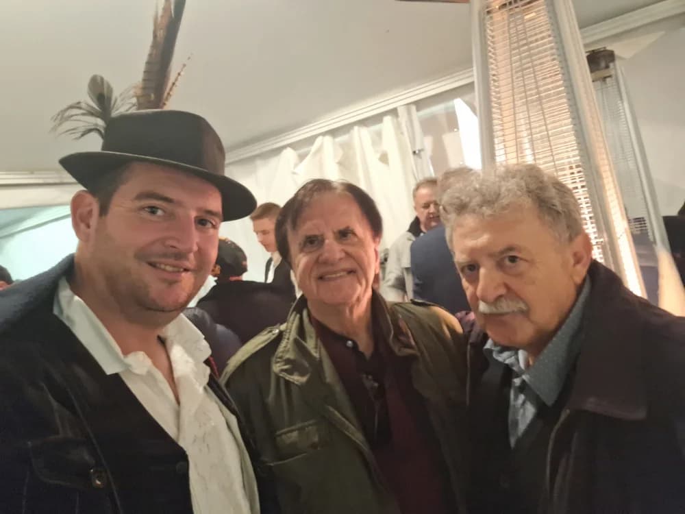 Ćirin zadnji festivalski nastup na Lika festu, a tamo su pjevala još dva Požežana