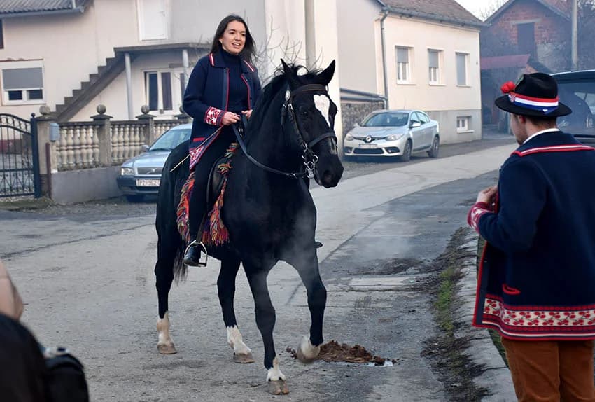UZ ŠIMU JOVANOVCA I ŽETEOCE PROSLAVLJENO VINCELOVO U VETOVU: U slast ʼplanuloʼ 500 litara graha