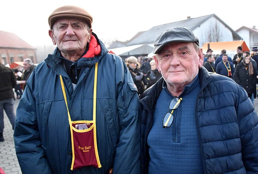 UZ ŠIMU JOVANOVCA I ŽETEOCE PROSLAVLJENO VINCELOVO U VETOVU: U slast ʼplanuloʼ 500 litara graha