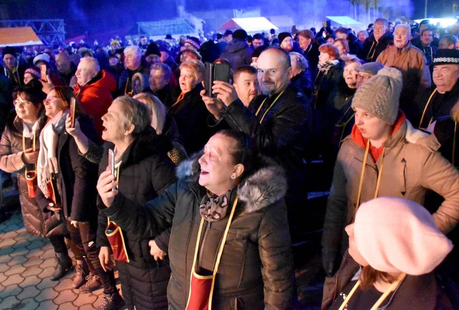 UZ ŠIMU JOVANOVCA I ŽETEOCE PROSLAVLJENO VINCELOVO U VETOVU: U slast ʼplanuloʼ 500 litara graha