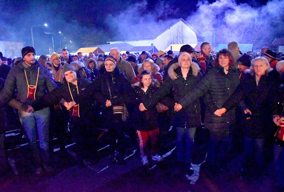 UZ ŠIMU JOVANOVCA I ŽETEOCE PROSLAVLJENO VINCELOVO U VETOVU: U slast ʼplanuloʼ 500 litara graha