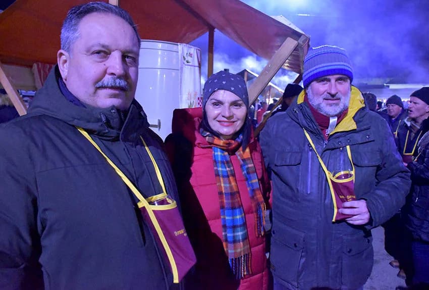 UZ ŠIMU JOVANOVCA I ŽETEOCE PROSLAVLJENO VINCELOVO U VETOVU: U slast ʼplanuloʼ 500 litara graha