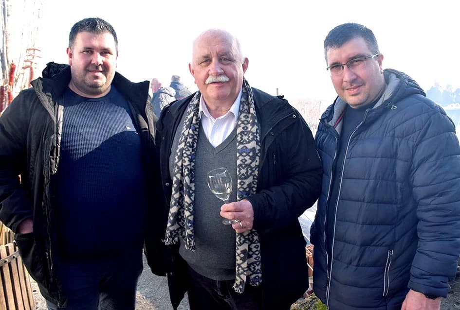 Na Starcu obilježili Vincelovo uz blagoslov vinove loze, pjesmu i druženje