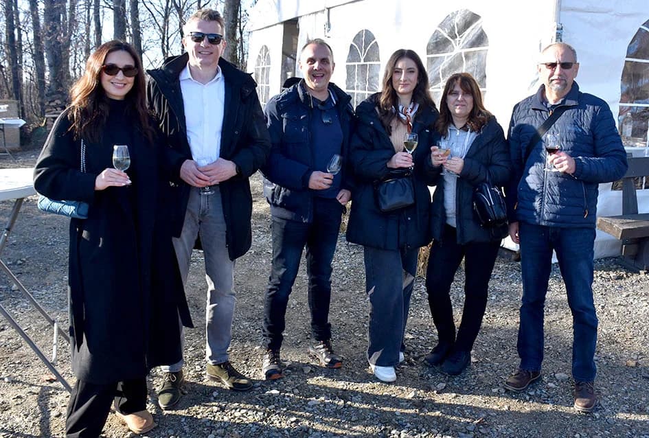 Na Starcu obilježili Vincelovo uz blagoslov vinove loze, pjesmu i druženje