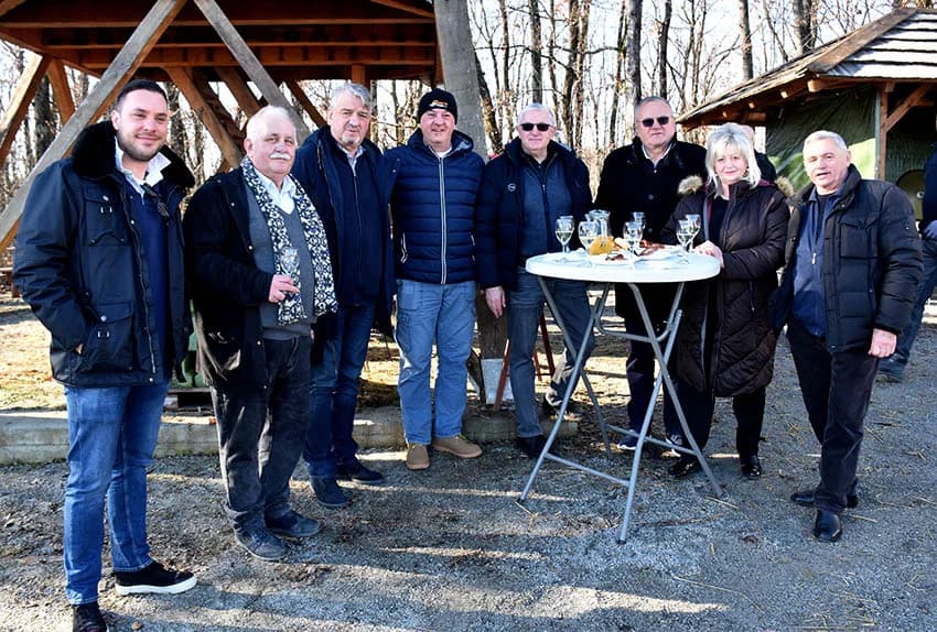 Na Starcu obilježili Vincelovo uz blagoslov vinove loze, pjesmu i druženje