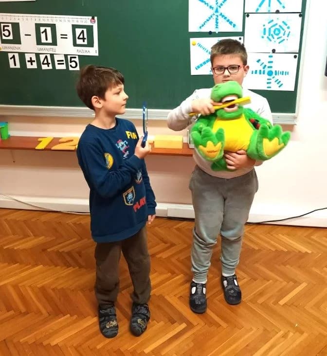 ČAGLINSKA OSNOVNA ŠKOLA: Upoznali učenike sa zdravljem zubi