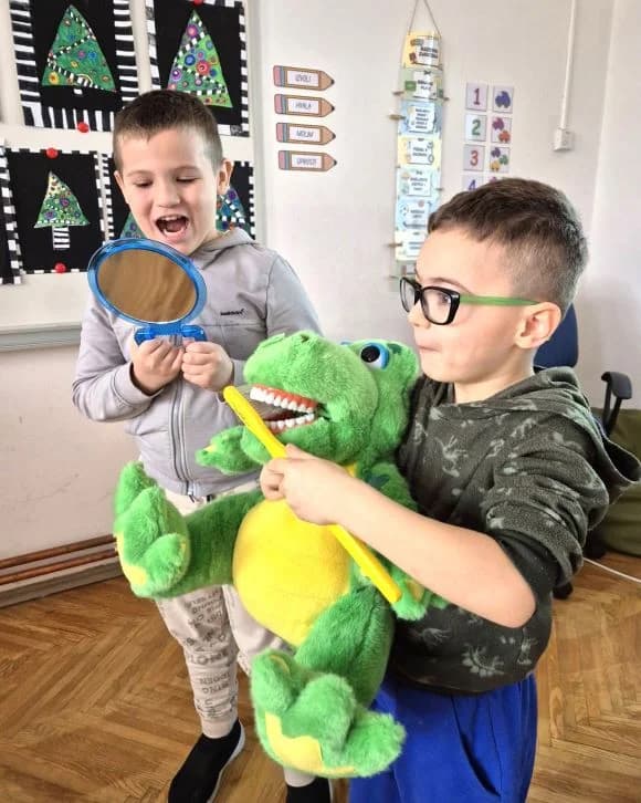 ČAGLINSKA OSNOVNA ŠKOLA: Upoznali učenike sa zdravljem zubi