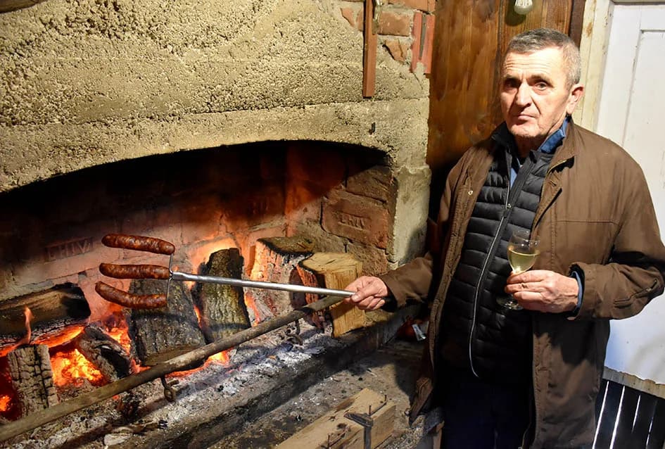 I TO BI BILO TO ZA OVU GODINU - PROSLAVA VINCELOVO NA SV. JELENI IZNAD POŽEGE: Branko Smolić najavio novu vinogradarsku sezonu