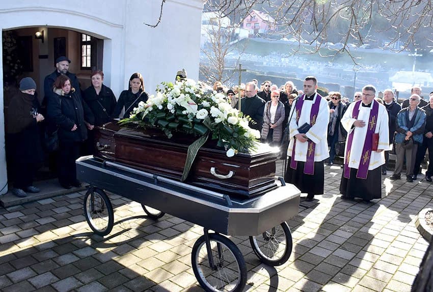 Požega se dostojanstveno oprostila od svoga Ćire