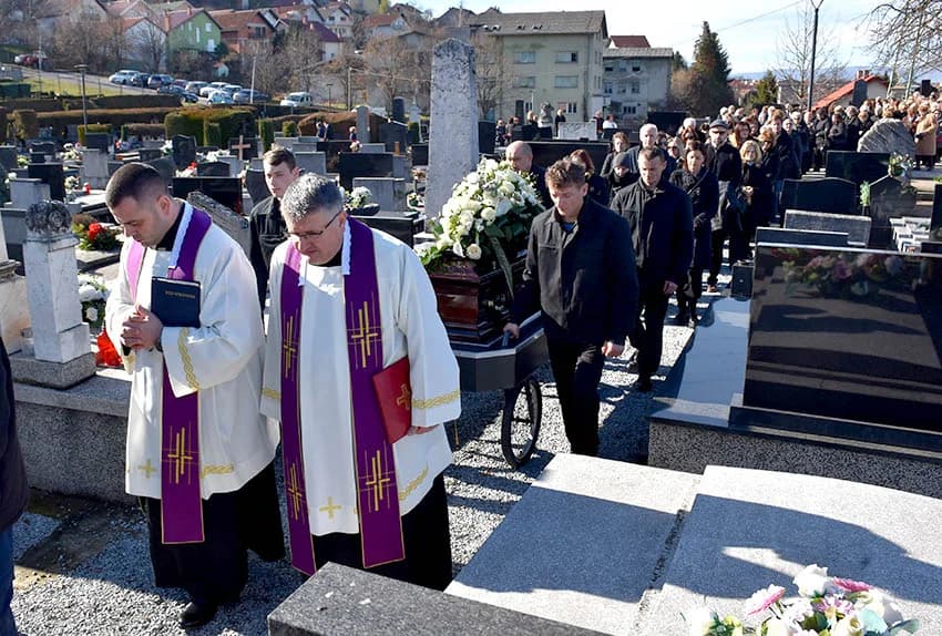 Požega se dostojanstveno oprostila od svoga Ćire