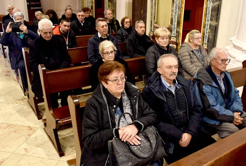 Požega se dostojanstveno oprostila od svoga Ćire