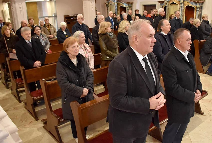 Požega se dostojanstveno oprostila od svoga Ćire