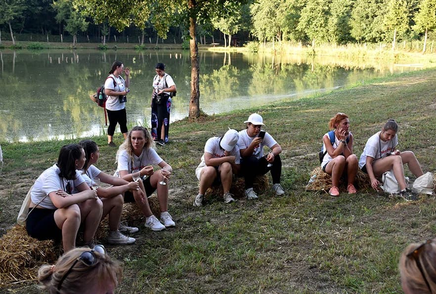 [FOTOGALERIJA] Uz jelo i piće kaptolačkim vinogradima prošlo više od četiri stotine sudionika