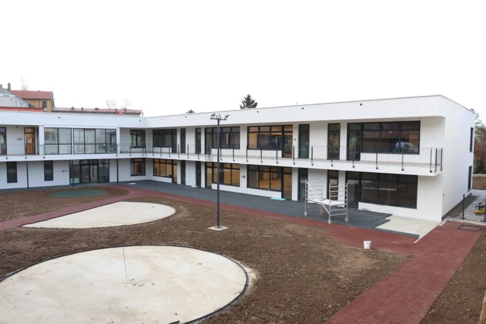 /FOTO-VIDEO/ Razlog za veselje brojnim roditeljima: Radovi na izgradnji novog Dječjeg vrtića ʼPod gradomʼ pri samom kraju