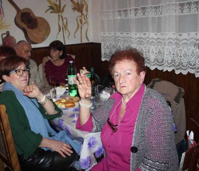 Podjelom crvenih karanfila proslavili Marinje