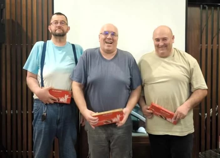 ODRŽAN 126. POŽEŠKI PUB KVIZ Prvo mjesto osvojila ekipa „The Mindbenders“
