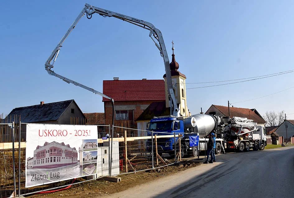 Zlatni Lug položen kamen temeljac zgrade budućeg hotela Zlatni Lug