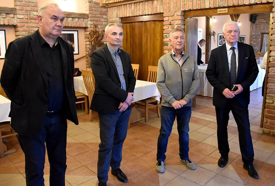 Urednik Požeške kronike Vladimir Protić proslavio pola stoljeća u novinarstvu