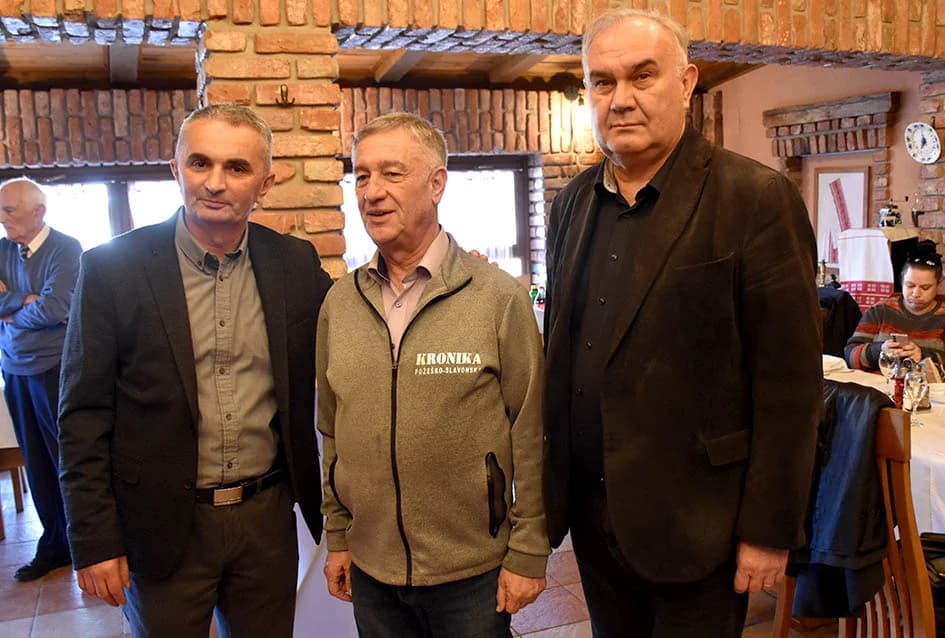 Urednik Požeške kronike Vladimir Protić proslavio pola stoljeća u novinarstvu
