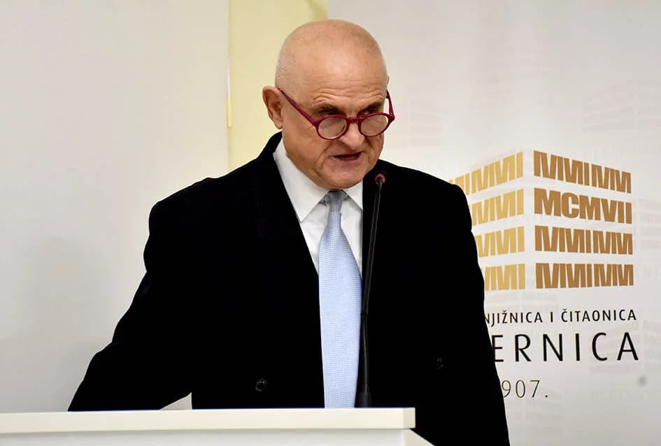 PLETERNIČKA KNJIŽNICA: Otvorena izložbe slika Natalije Čerti iz Požege
