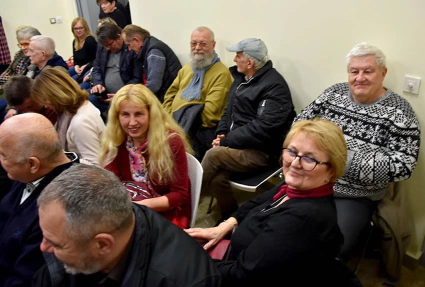 PLETERNIČKA KNJIŽNICA: Otvorena izložbe slika Natalije Čerti iz Požege