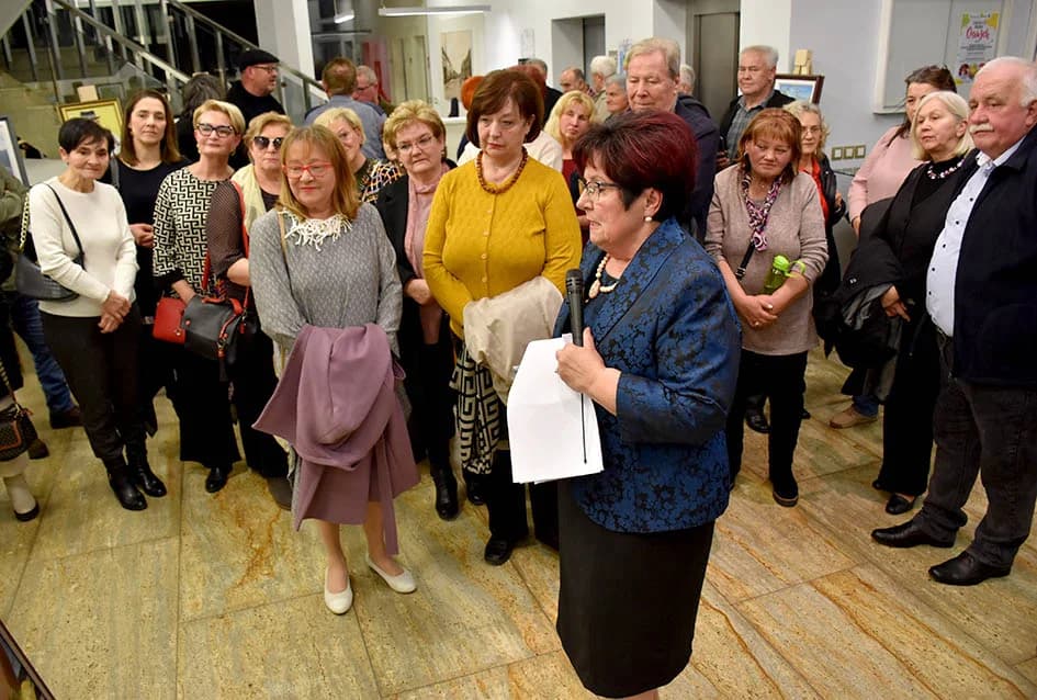 PLETERNIČKA KNJIŽNICA: Otvorena izložbe slika Natalije Čerti iz Požege