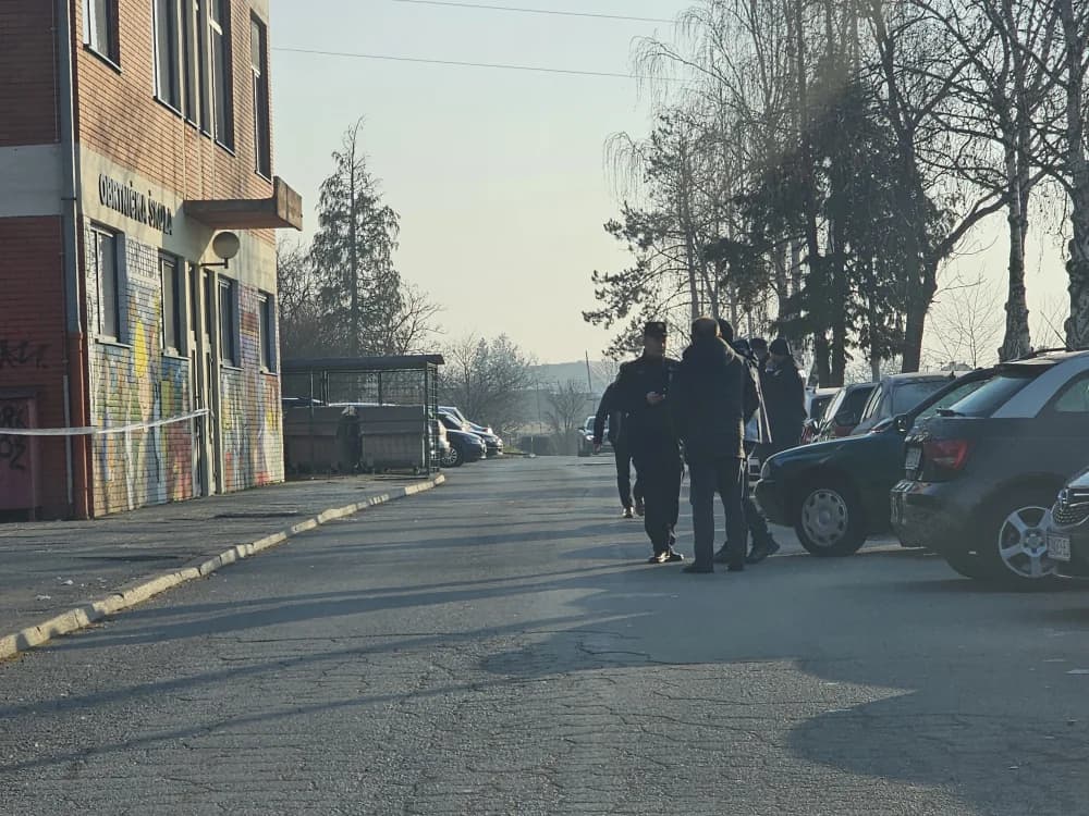 Dojava o bombi u srednjoškolskom centru i Gimnaziji!