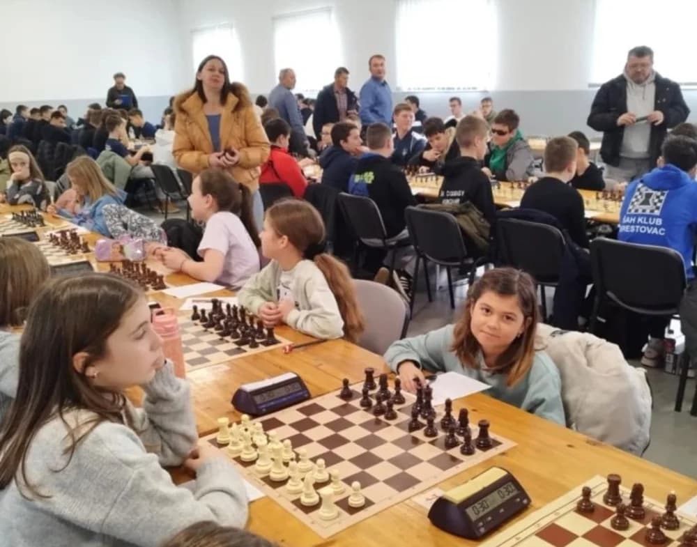 KADETSKO ŠAHOVSKO PRVENSTVO SLAVONIJE I BARANJE: Hana Knezović iz ŠK Požega osvojila prvo mjesto u uzrastu do osam godina