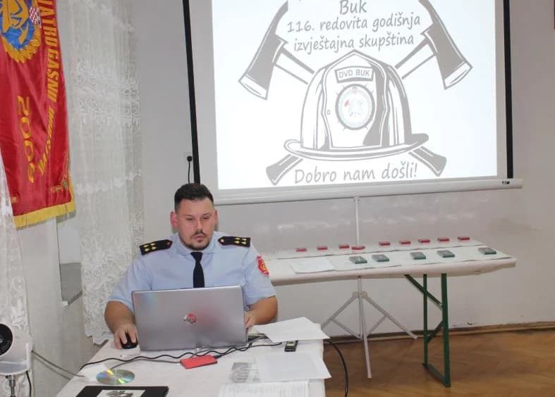 ODRŽANA GODIŠNJA SKUPŠTINA BUČKIH VATROGASACA: Osobita pozornost posvećena radu s mladima i osposobljavanju članova
