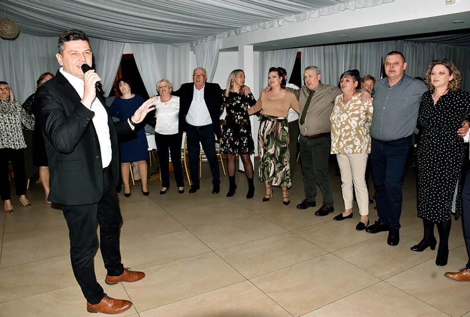 Popularni Ivan Štivić i Paori razveselili brojne vetovačke lovce  i njihove goste