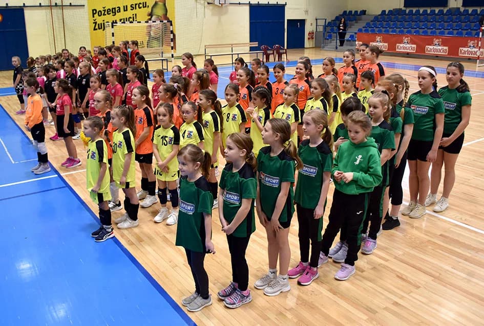 U čast poznate požeške rukometašice održan 1. memorijalni turnir u mini rukometu “Martina Tokić”
