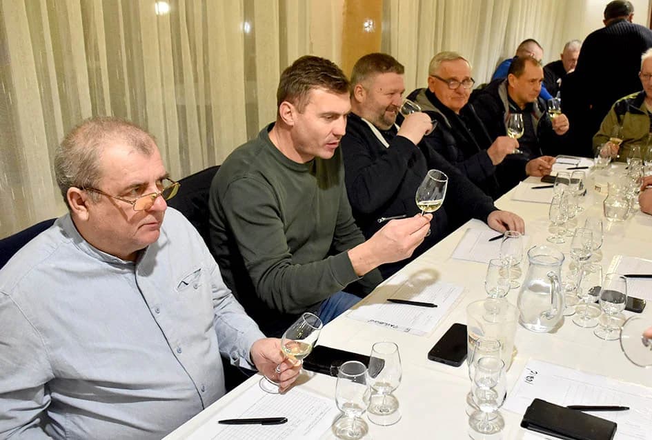 Uz graševine ocjenjivali i pinoe sive