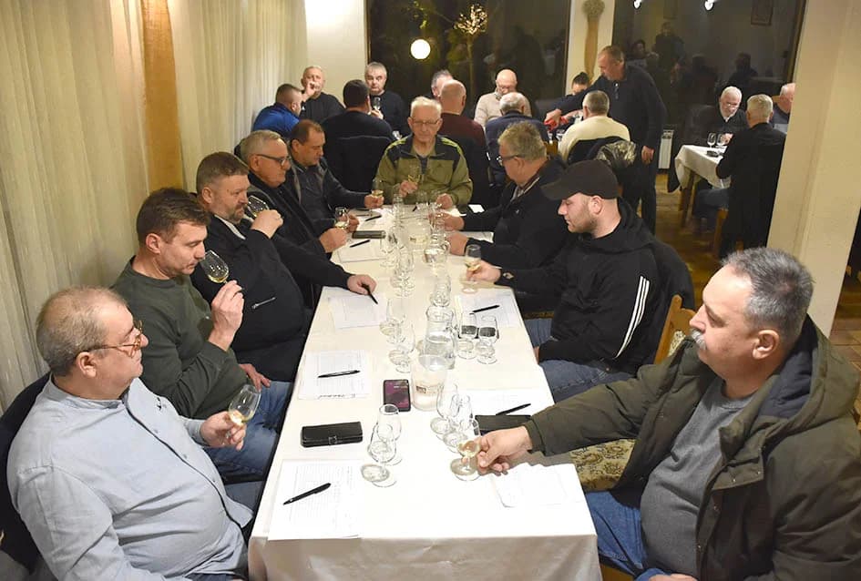Uz graševine ocjenjivali i pinoe sive