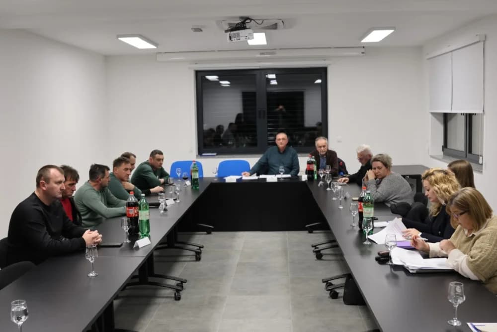 Ležerna sjednica Gradskog vijeća Kutjeva na kojoj su prihvaćene sve odluke i izvješća o radu gradskih ustanova i tvrtki