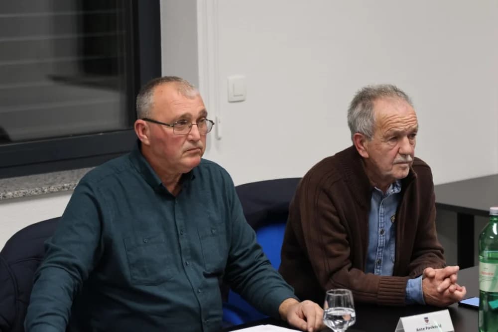 Ležerna sjednica Gradskog vijeća Kutjeva na kojoj su prihvaćene sve odluke i izvješća o radu gradskih ustanova i tvrtki