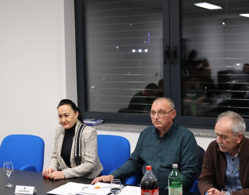 Ležerna sjednica Gradskog vijeća Kutjeva na kojoj su prihvaćene sve odluke i izvješća o radu gradskih ustanova i tvrtki
