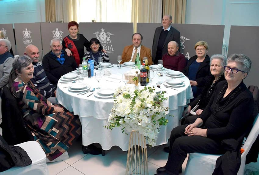 Valentinovska zabava okupila više od 280 umirovljenih