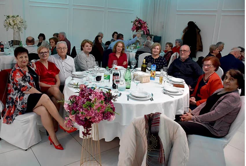 Valentinovska zabava okupila više od 280 umirovljenih
