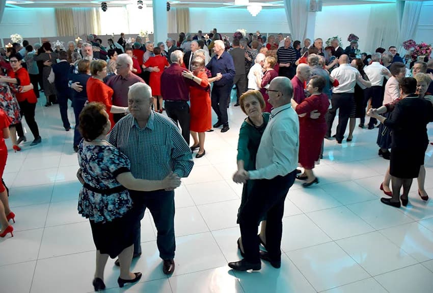 Valentinovska zabava okupila više od 280 umirovljenih