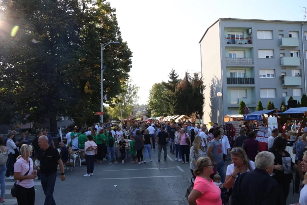 /FOTOGALERIJA/ Ekipa iz Rajsavca dominirala na 14. sajmu Slavonski banovac u Pakracu