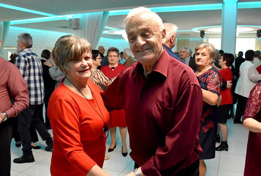 Valentinovska zabava okupila više od 280 umirovljenih