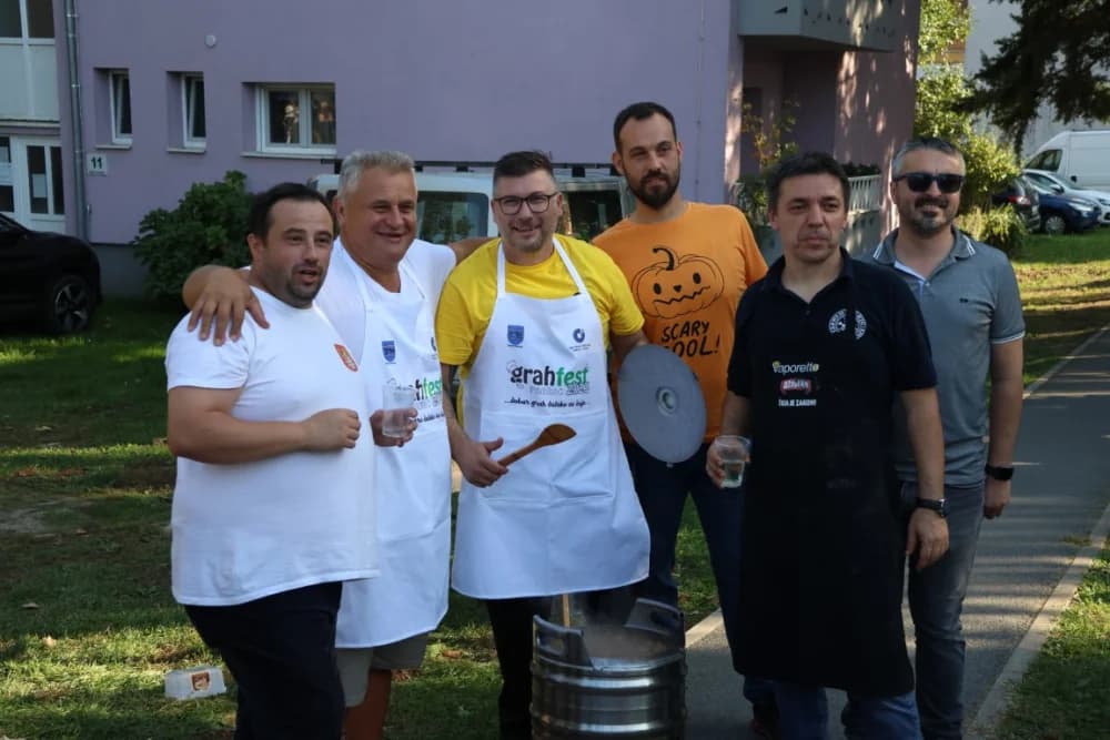 /FOTOGALERIJA/ Ekipa iz Rajsavca dominirala na 14. sajmu Slavonski banovac u Pakracu