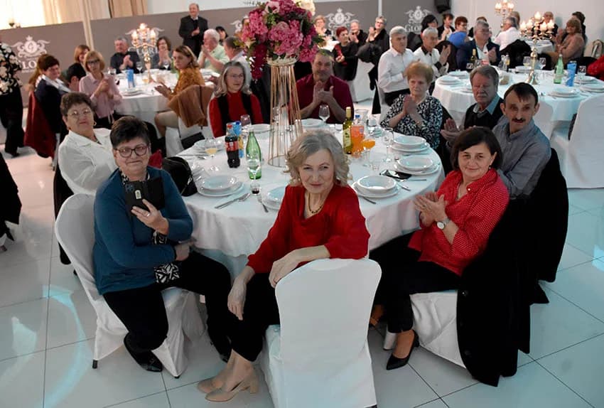 Valentinovska zabava okupila više od 280 umirovljenih