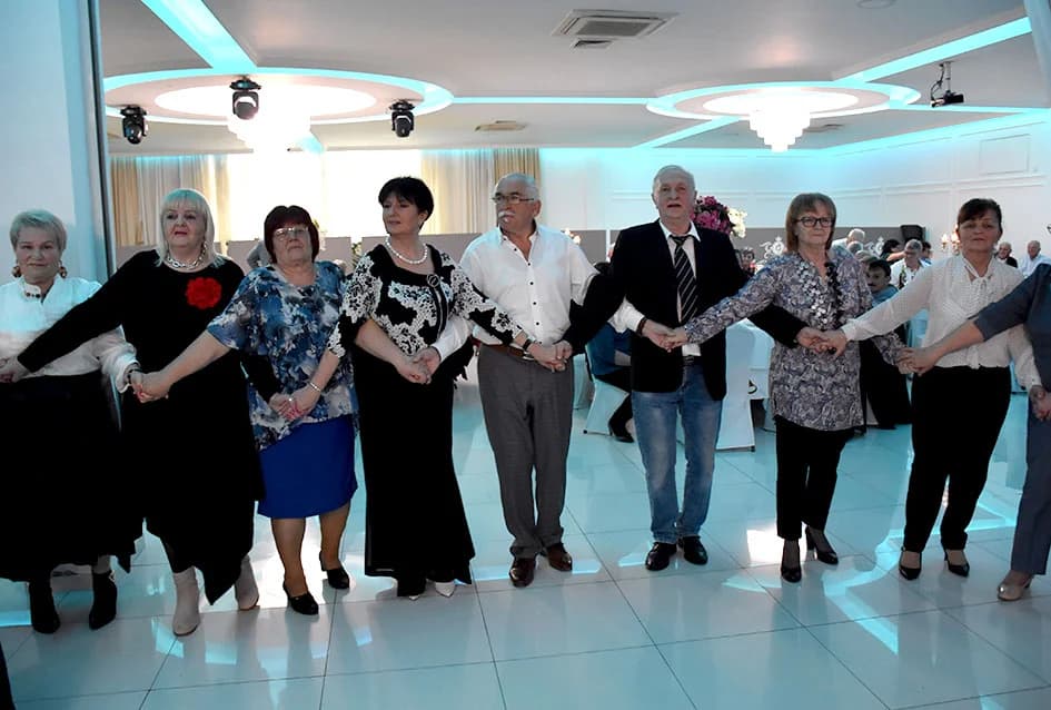 Valentinovska zabava okupila više od 280 umirovljenih