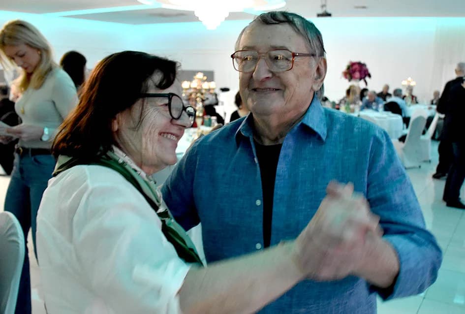 Starije generacije sa 50 i više godina zajedničkog bračnog života proslavile Valentinovo u organizaciji Grada Požege