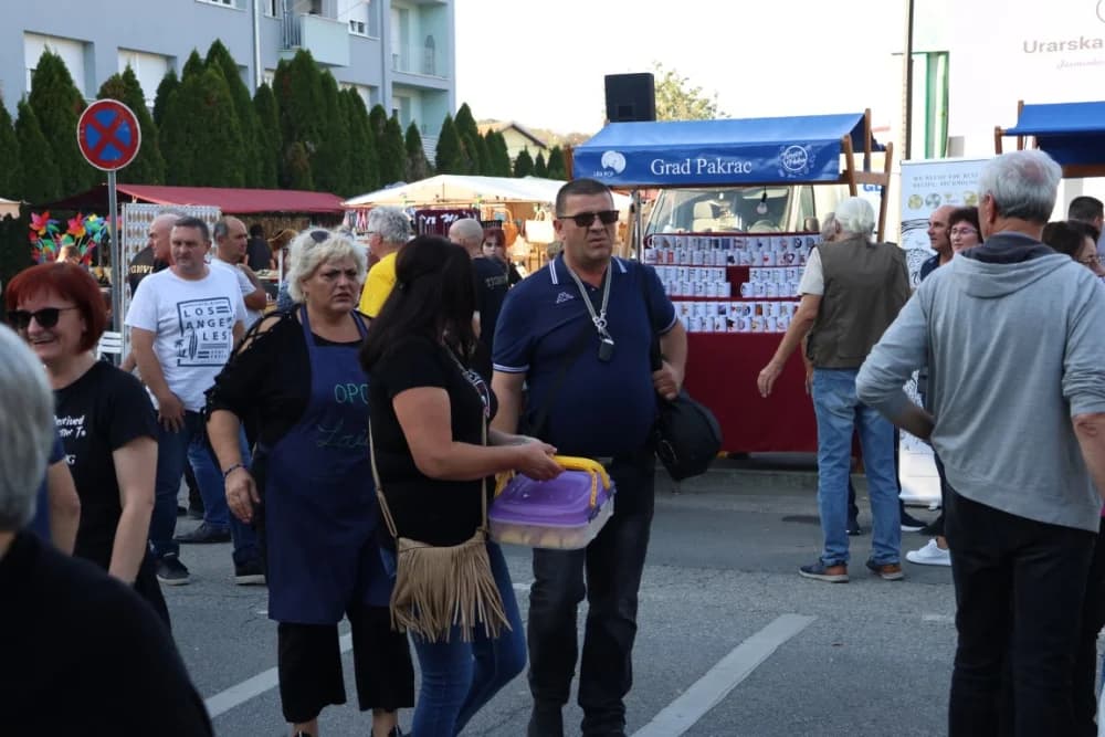 /FOTOGALERIJA/ Ekipa iz Rajsavca dominirala na 14. sajmu Slavonski banovac u Pakracu
