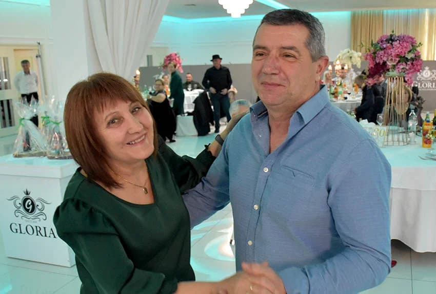 Lovci izveli supruge na valentinovsku zabavu