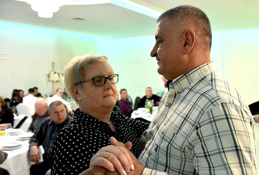 Lovci izveli supruge na valentinovsku zabavu