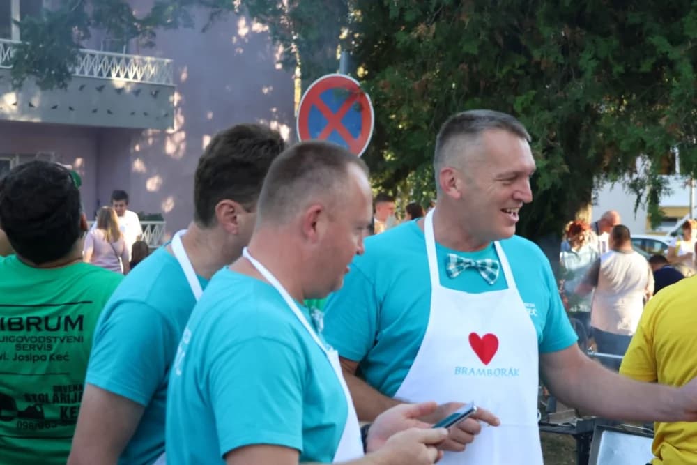 /FOTOGALERIJA/ Ekipa iz Rajsavca dominirala na 14. sajmu Slavonski banovac u Pakracu